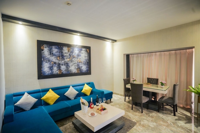 Imagen de la habitación del Hotel Swarn Towers. Foto 16