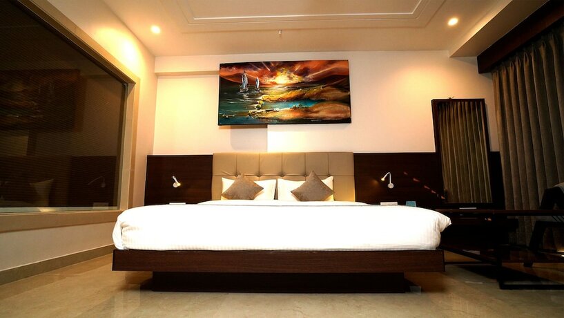 Imagen de la habitación del Hotel Swarna And Resort. Foto 20