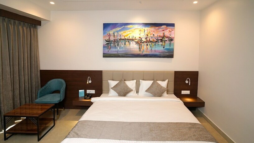 Imagen de la habitación del Hotel Swarna And Resort. Foto 22