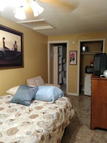 Imagen de la habitación del Hotel Swashbuckler Motel. Foto 14