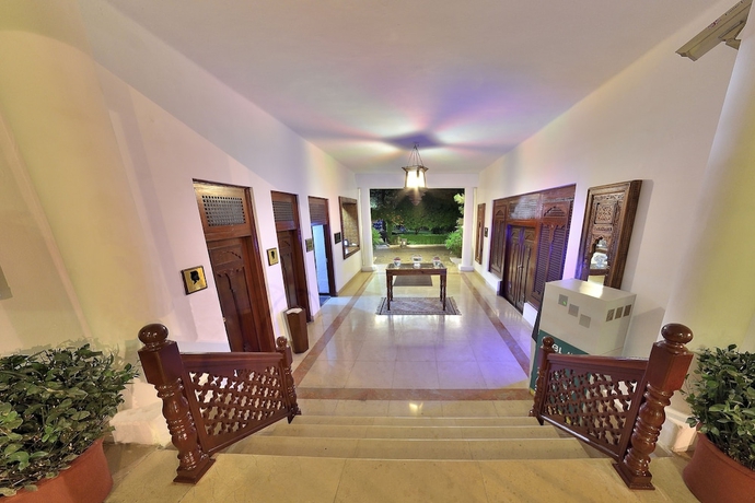 Imagen de los interiores del Hotel Swat Serena. Foto 15