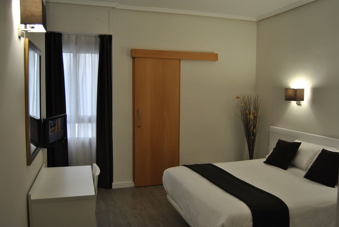 Imagen de la habitación del Hotel Sweet Continental. Foto 4