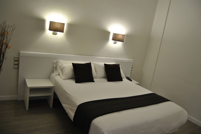 Imagen de la habitación del Hotel Sweet Continental. Foto 12