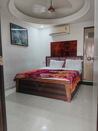 Imagen de la habitación del Hotel Sweet Dream, Rajkot. Foto 7