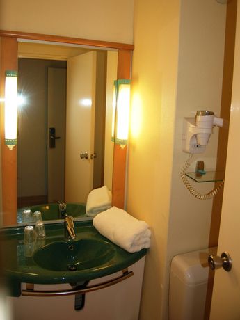 Imagen general del Hotel Sweet Home, BELLEY. Foto 2