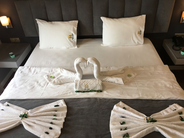 Imagen de la habitación del Hotel Sweet Home Suite. Foto 16