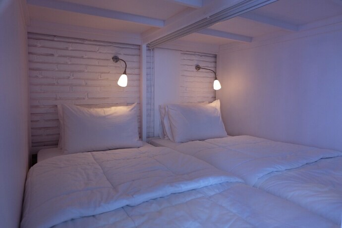 Imagen de la habitación del Hotel Sweet Peach House. Foto 29
