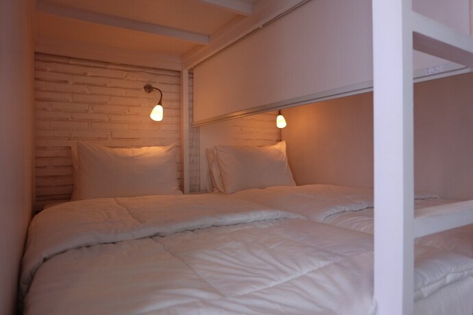 Imagen de la habitación del Hotel Sweet Peach House. Foto 31