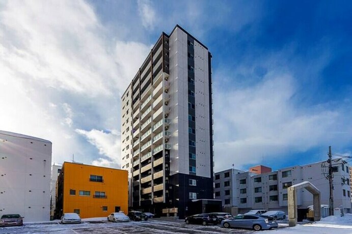 Imagen general del Hotel Sweet, Sapporo. Foto 1