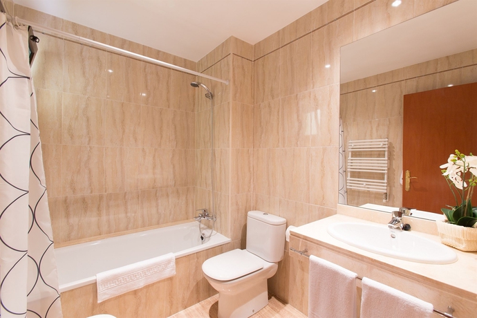 Imagen de la habitación del Hotel Sweet Sitges Apartments. Foto 2