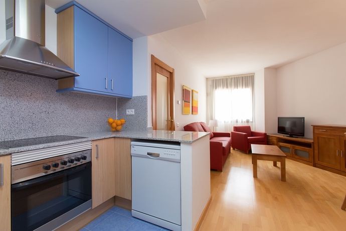 Imagen de la habitación del Hotel Sweet Sitges Apartments. Foto 5