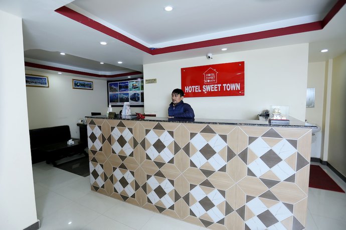 Imagen de los interiores del Hotel Sweet Town. Foto 17