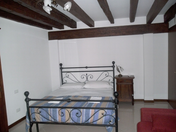 Imagen de la habitación del Hotel Sweet Venice. Foto 8