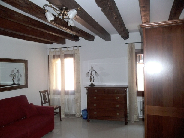 Imagen de la habitación del Hotel Sweet Venice. Foto 10
