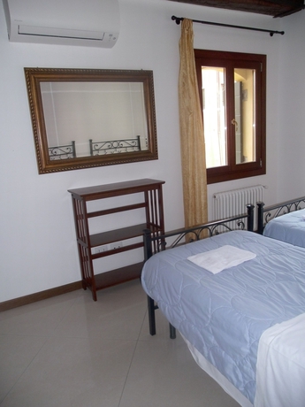 Imagen de la habitación del Hotel Sweet Venice. Foto 11