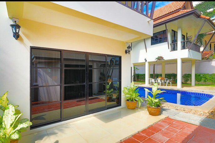 Imagen de la habitación del Hotel Sweet Villa Pattaya. Foto 21
