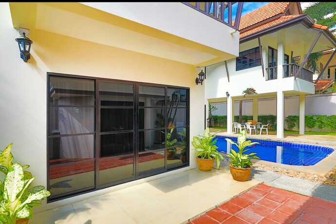 Imagen de los interiores del Hotel Sweet Villa Pattaya. Foto 36