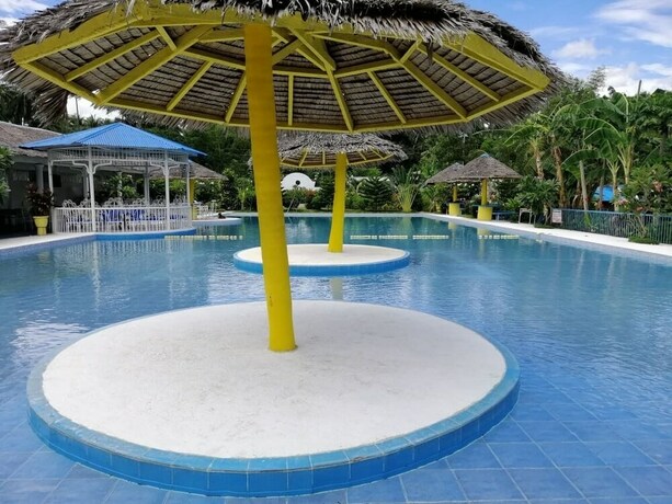 Imagen de la piscina del Hotel Sweet Water Resort. Foto 32