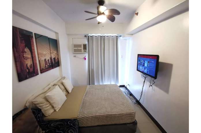 Imagen de la habitación del Hotel SweetSuites at Pine Crest New Manila. Foto 9