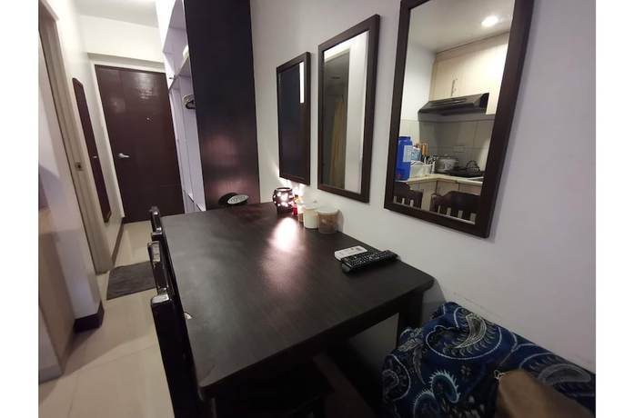 Imagen de la habitación del Hotel SweetSuites at Pine Crest New Manila. Foto 15