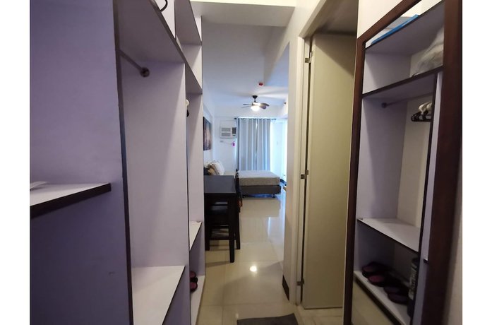 Imagen de la habitación del Hotel SweetSuites at Pine Crest New Manila. Foto 17