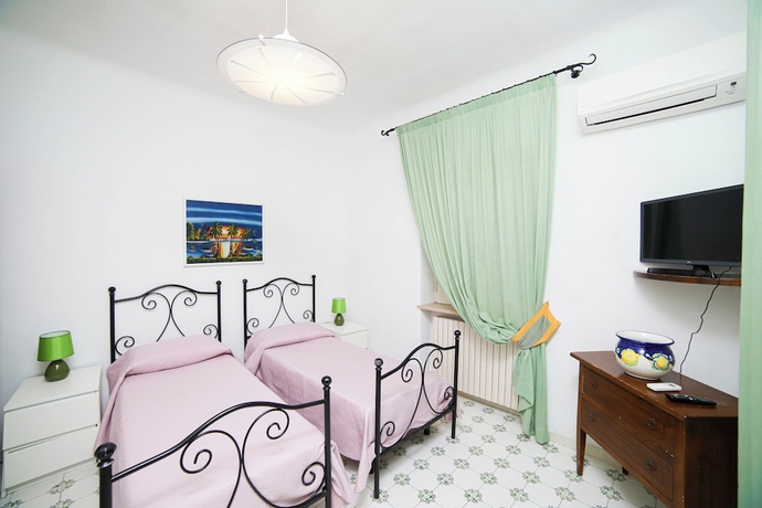 Imagen de la habitación del Hotel Sweetposeidon. Foto 7