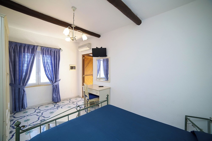 Imagen de la habitación del Hotel Sweetposeidon. Foto 12