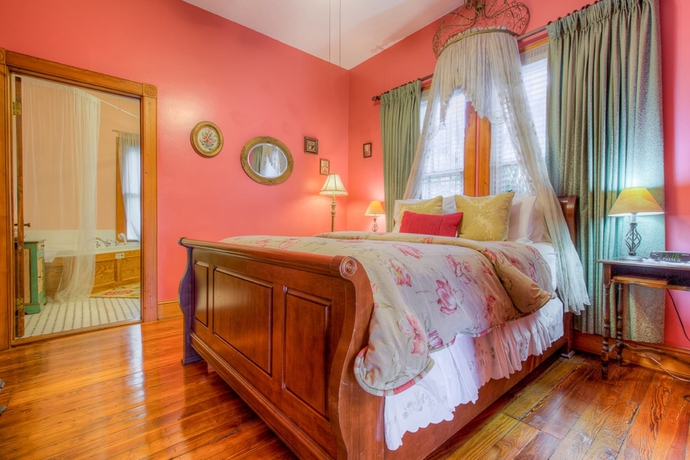 Imagen de la habitación del Hotel Sweetwater Branch Inn. Foto 8