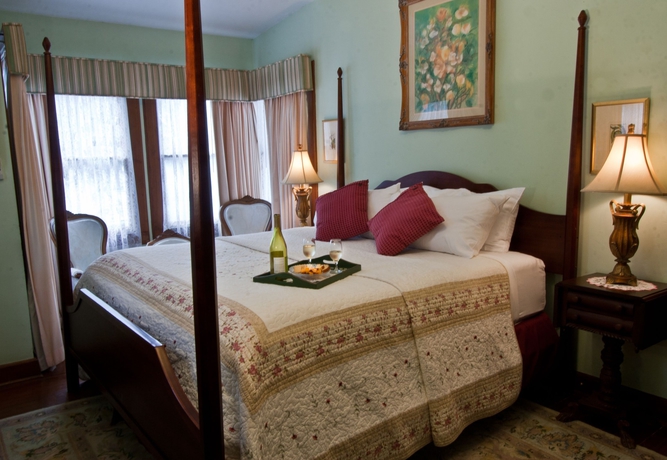 Imagen de la habitación del Hotel Sweetwater Branch Inn. Foto 18
