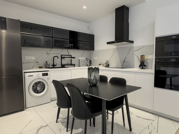 Imagen de la habitación del Hotel Swift Suites Limassol. Foto 8