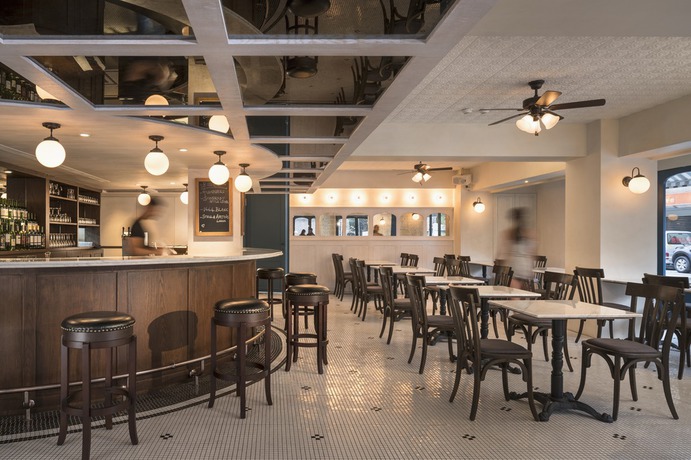 Imagen del bar/restaurante del Hotel Swiio Daan. Foto 5