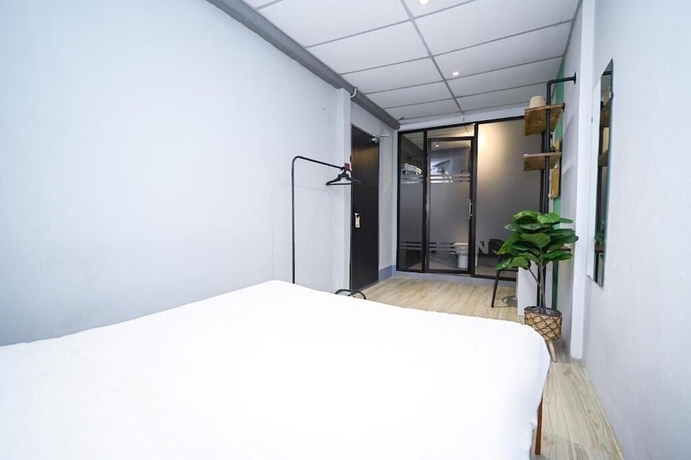Imagen de la habitación del Hotel Swing and Pillows at Beach Street. Foto 2
