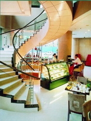 Imagen del bar/restaurante del Hotel Swiss Belhotel Hualun. Foto 8