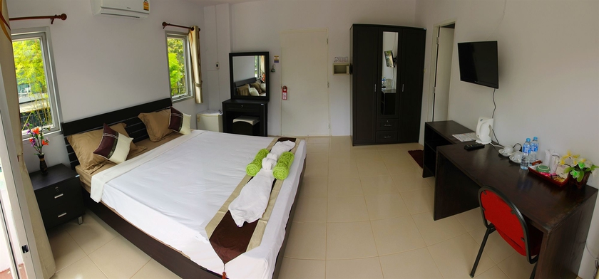Imagen de la habitación del Hotel Swiss Chalet Guesthouse. Foto 3