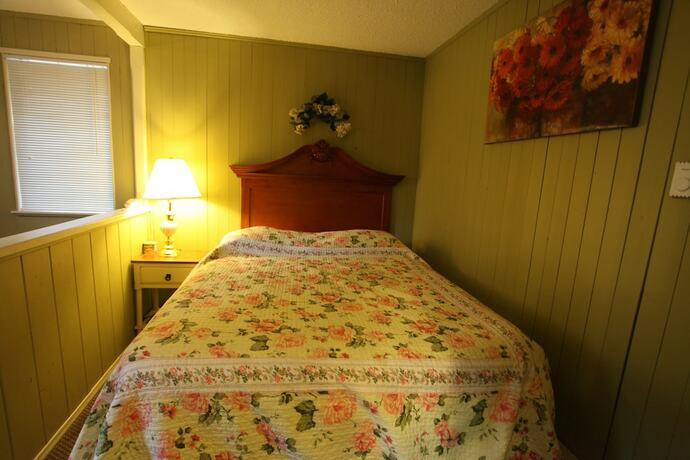 Imagen de la habitación del Hotel Swiss Chalets Motel. Foto 19