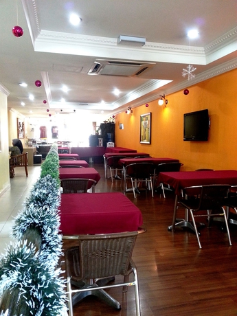 Imagen de los interiores del Hotel Swiss Garden At Suria. Foto 16