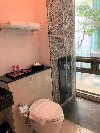 Imagen de la habitación del Hotel Swiss Garden Residence by Widebed. Foto 4