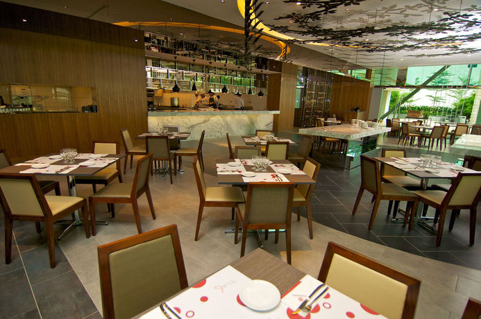 Imagen del bar/restaurante del Hotel Swiss Garden Residences Bukit Bintang Kuala Lumpur. Foto 2