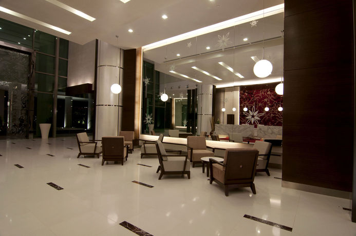 Imagen de los interiores del Hotel Swiss Garden Residences Bukit Bintang Kuala Lumpur. Foto 13