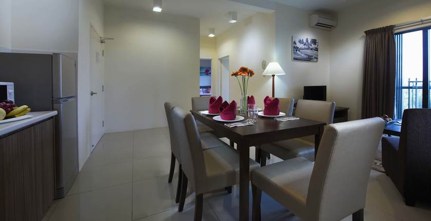 Imagen de la piscina del Hotel Swiss Garden Resort Residences Kuantan. Foto 18