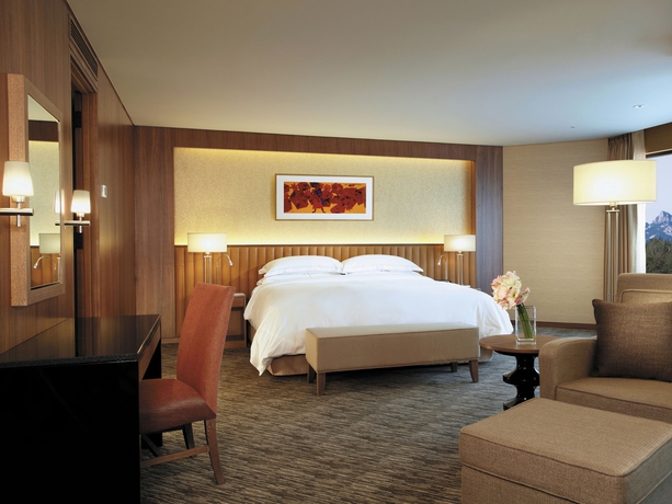 Imagen de los interiores del Hotel Swiss Grand. Foto 10