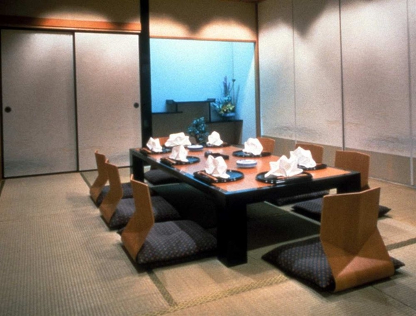 Imagen del bar/restaurante del Hotel Swiss Grand. Foto 5