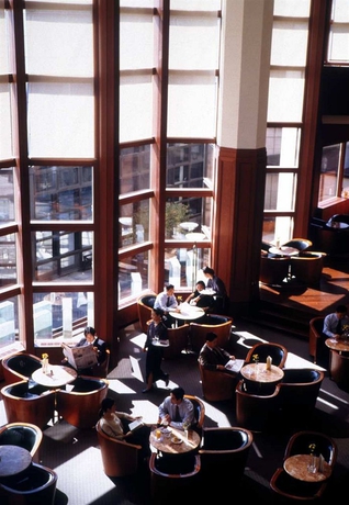 Imagen del bar/restaurante del Hotel Swiss Grand. Foto 7