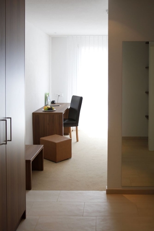 Imagen de la habitación del Hotel Swiss Heidi. Foto 5