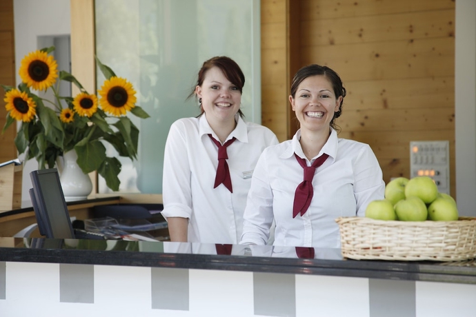 Imagen de los interiores del Hotel Swiss Heidi. Foto 19