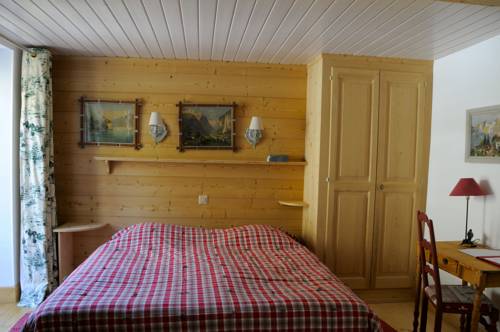 Imagen de la habitación del Hotel Swiss Historic Hotel du Pillon. Foto 13