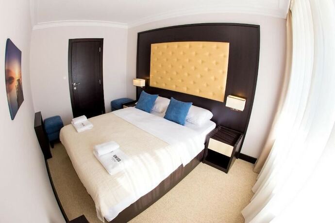 Imagen general del Hotel Swiss Holiday. Foto 3