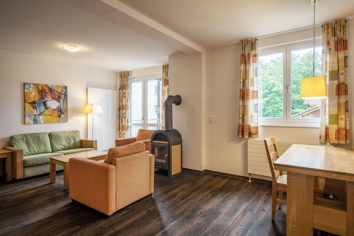 Imagen de la habitación del Hotel Swiss Holiday Park Resort. Foto 10