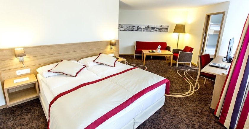 Imagen de la habitación del Hotel Swiss Holiday Park Resort. Foto 14