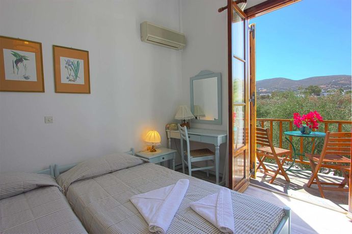 Imagen de los exteriores del Hotel Swiss Home. Foto 12